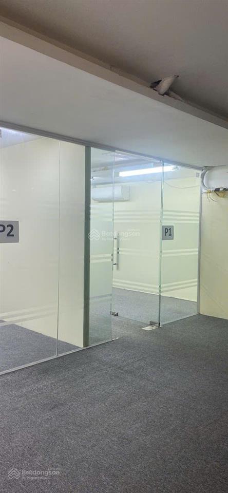 Cho thuê văn phòng tòa nhà lạc hồng khu ngoại giao đoàn 110m2, giá 150nghìn/m2
