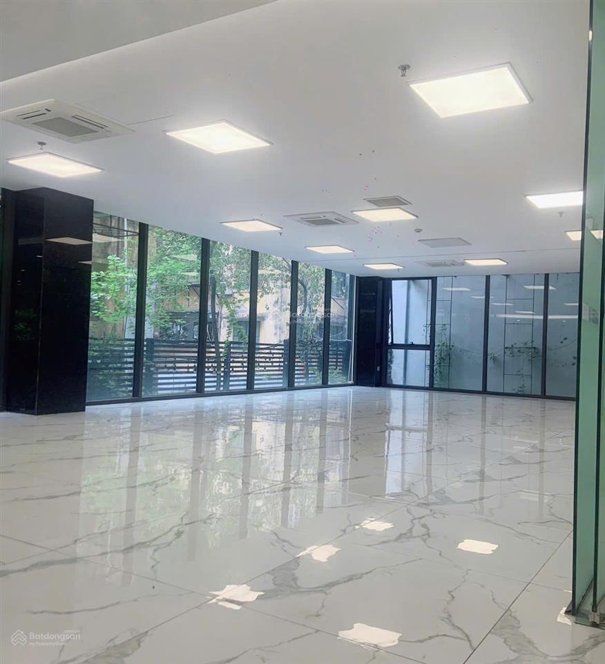 Cho thuê văn phòng toà 51 văn miếu, ngã tư nguyễn thái học diện tích 50m2, 120k/m2