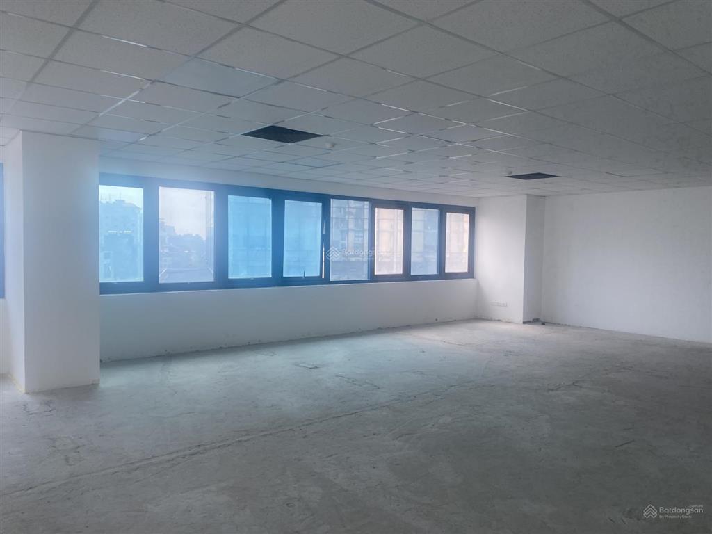 Cho thuê văn phòng tòa nhà viễn đông 36 hoàng cầu 150m2