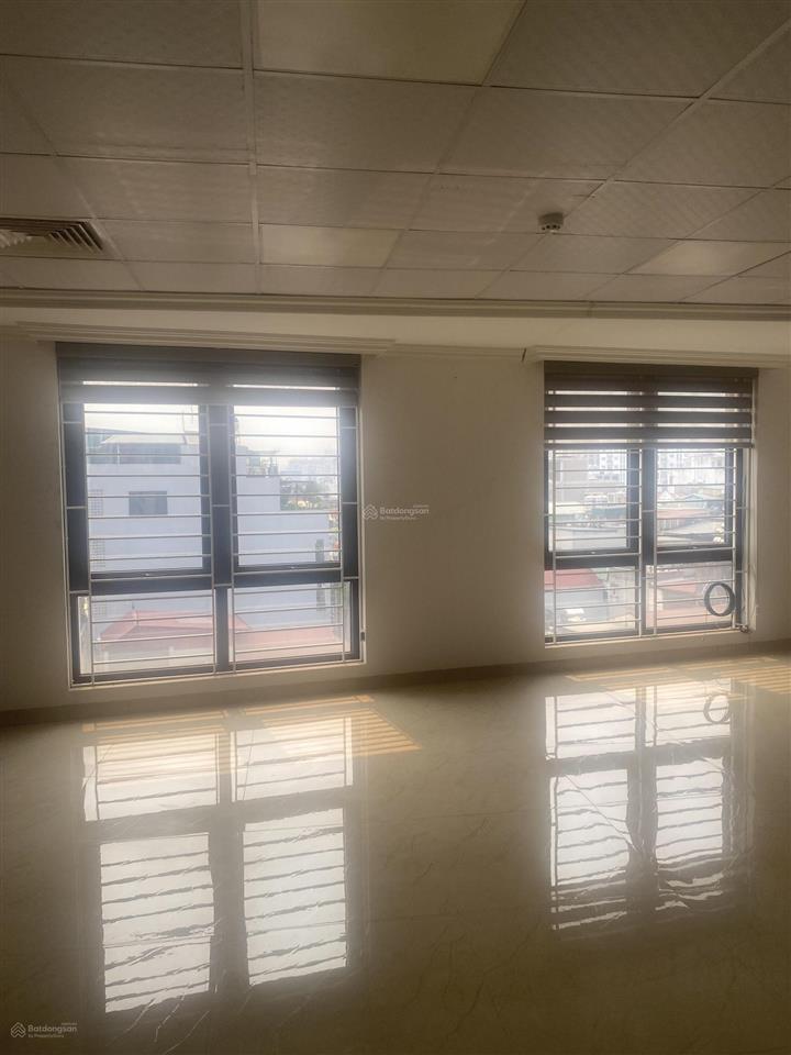Cho thuê văn phòng số 5 láng hạ gần hồ hoàng cầu, diện tích 80m2