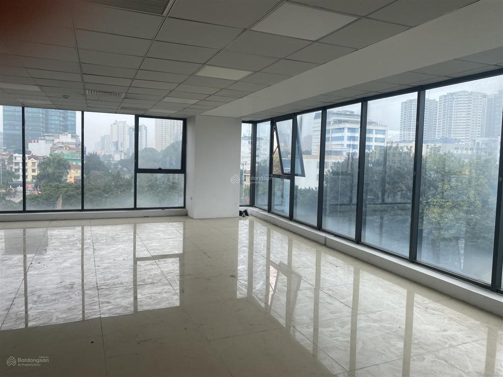 Cho thuê văn phòng tòa ttc tower số 19 duy tân, cầu giấy 140m2 giá 210k/m2