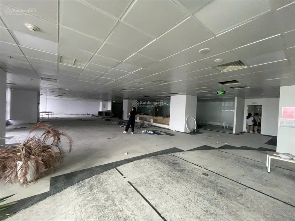 Cho thuê văn phòng tòa cienco 1 đê la thành, vành đai 1, 150m2 giá 130k/m2
