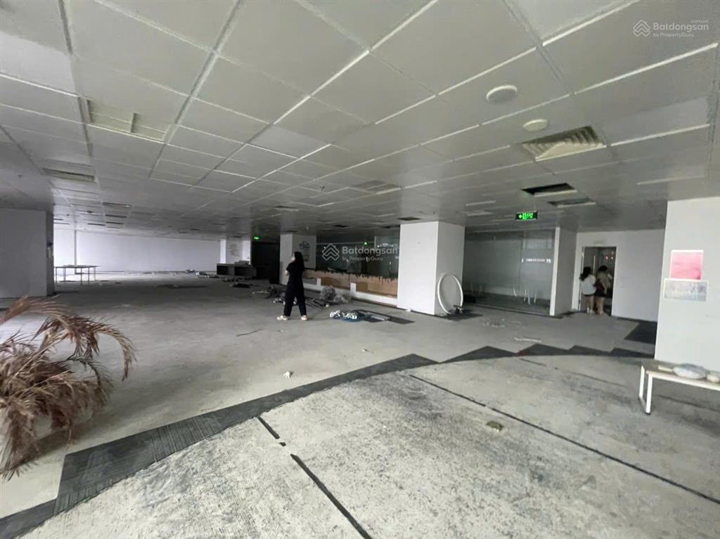 Cho thuê văn phòng tòa cienco 1 đê la thành, vành đai 1, 150m2 giá 130k/m2