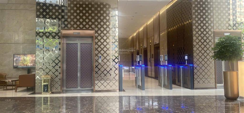 Cho thuê văn phòng tòa diamond park plaza 16 láng hạ 100m2 giá 300k/m2