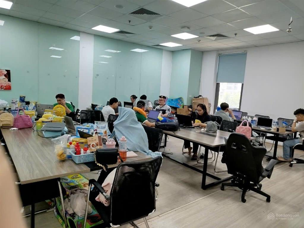 Cho thuê văn phòng tòa 28 trần nhật duật, hoàn kiếm diện tích 300m2