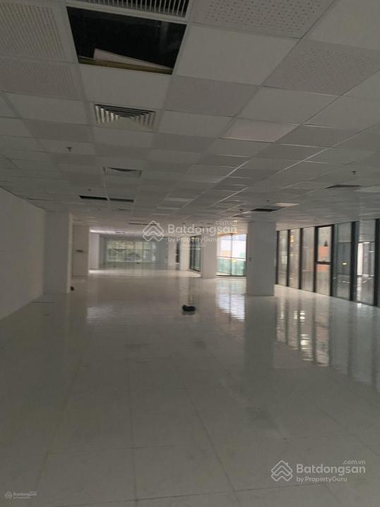 Cho thuê văn phòng tòa nhà vạn phúc building phố tố hữu diện tích 250m2, giá 150 nghìn/m2/th