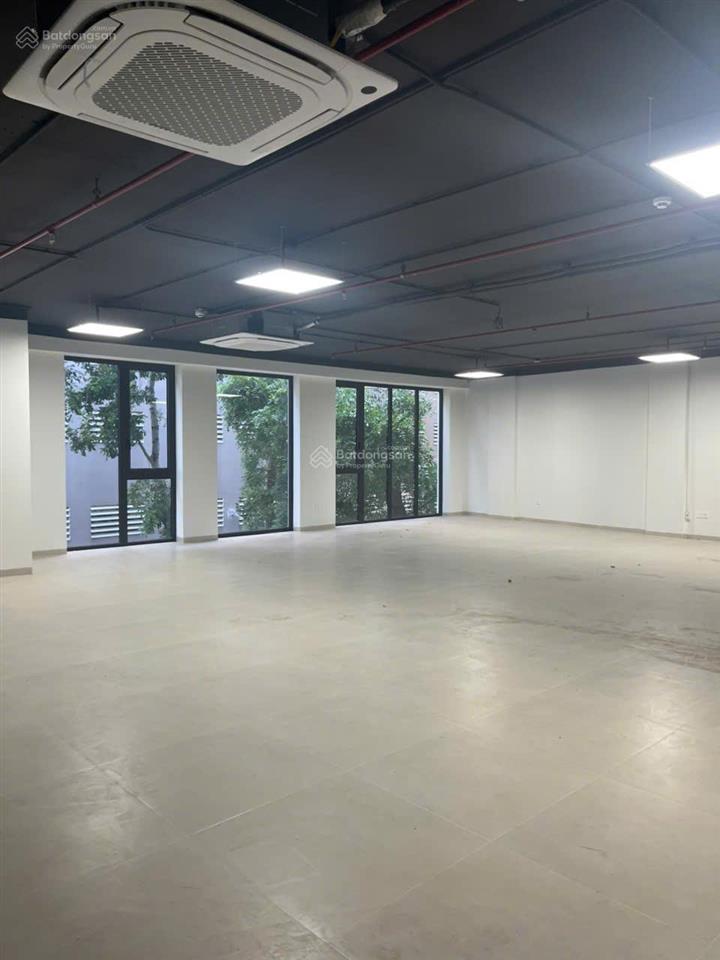 Cho thuê văn phòng tòa nhà sube building phố trần nguyên đán, định công dt 150m2, 180nghìn/m2/th
