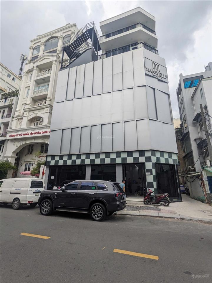 Giảm sốc 6 tỷ building góc 2 mặt tiền trần nhật duật, quận 1 ngang gần 8m bề thế
