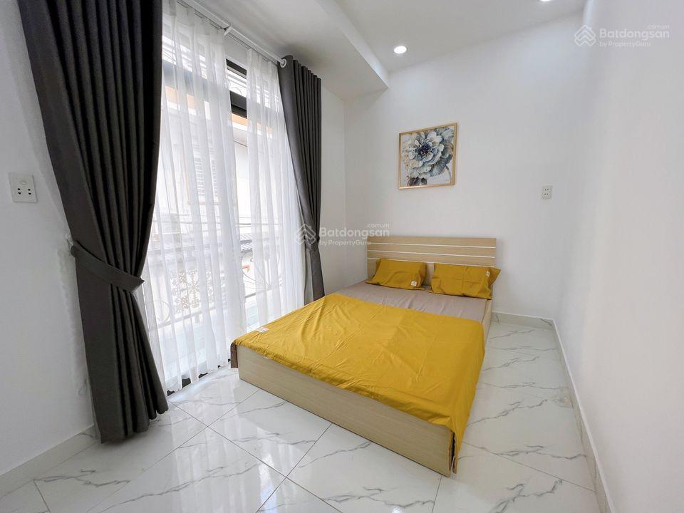 Bán nhà riêng tại xóm chiếu, 2 tỷ, 2pn, 2wc, sổ hồng riêng, hẻm ô tô, nội thất cơ bản