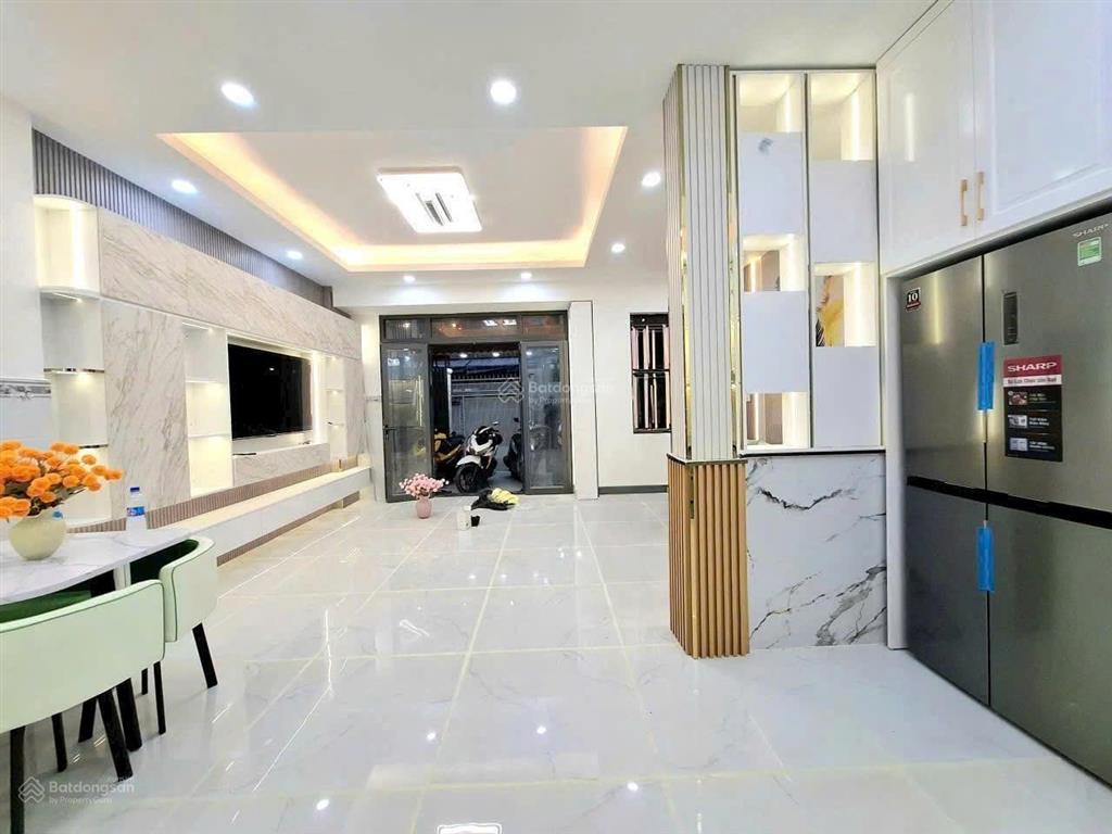 Cần ra gấp căn nhà bắc hải, 3pn, 3wc, sổ riêng, hẻm 6m, 3 tỷ 2, full nội thất