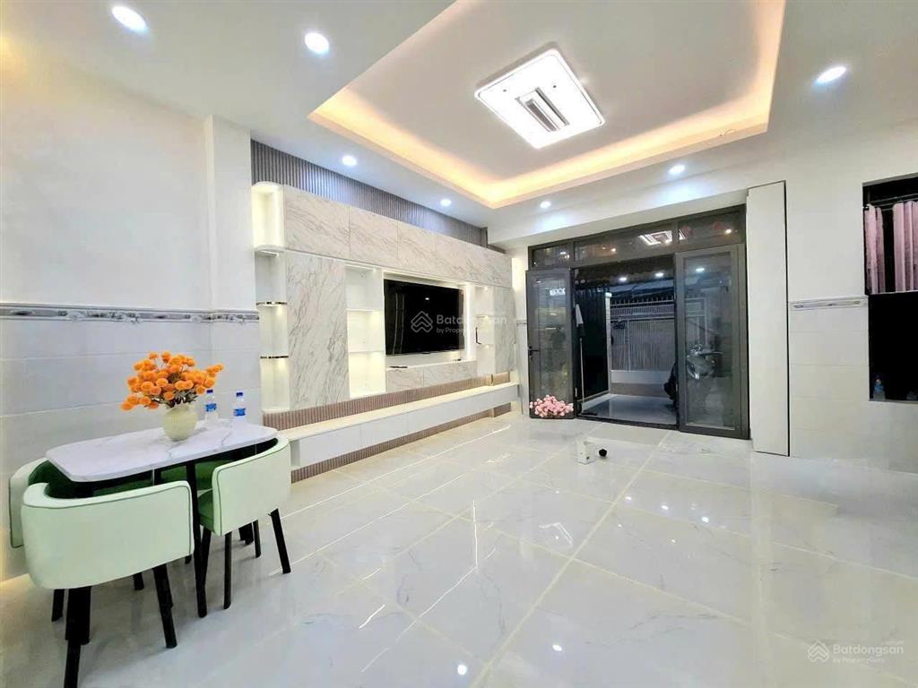 Cần ra gấp căn nhà bắc hải, 3pn, 3wc, sổ riêng, hẻm 6m, 3 tỷ 2, full nội thất