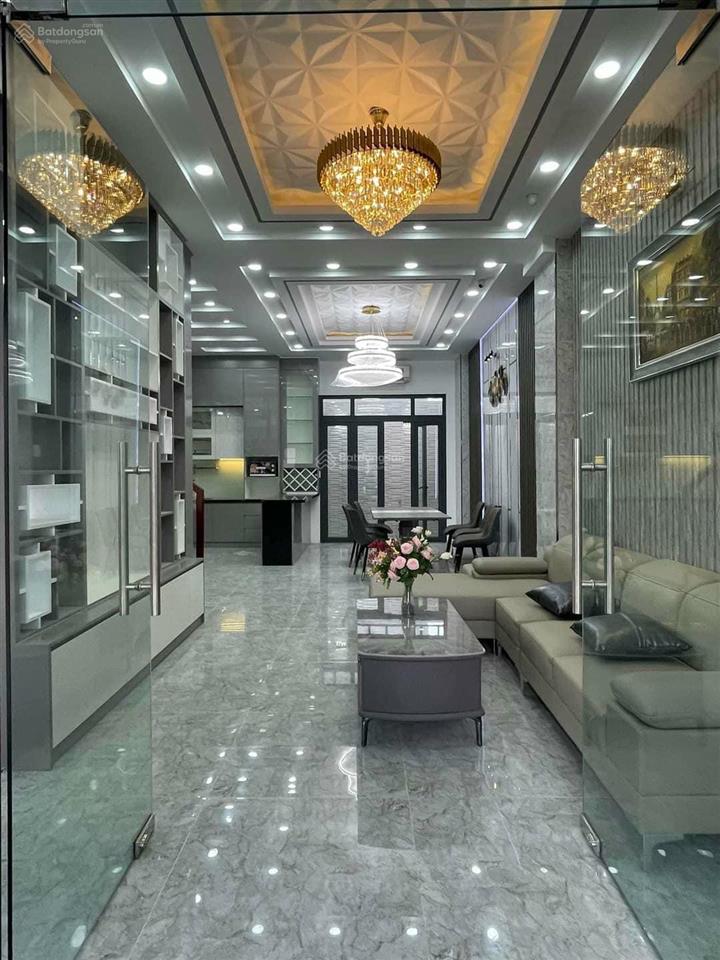 Kinh doanh thua lỗ bán nhà 60m2,4pn,3wc,chỉ 2 tỷ 650,sổ riêng, phan văn đối, đường ô tô 10m