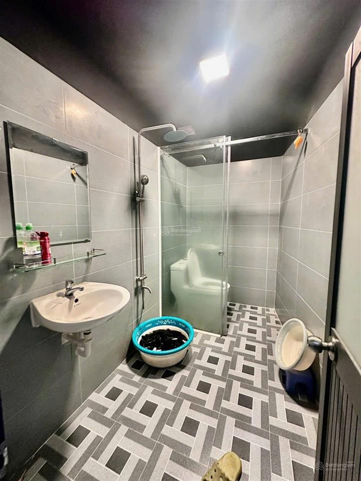 Bán nhà hxh sát mặt tiền trần hưng đạo p2 q5, ngang 5.3m cn 89 m2 chỉ 22 tỷ