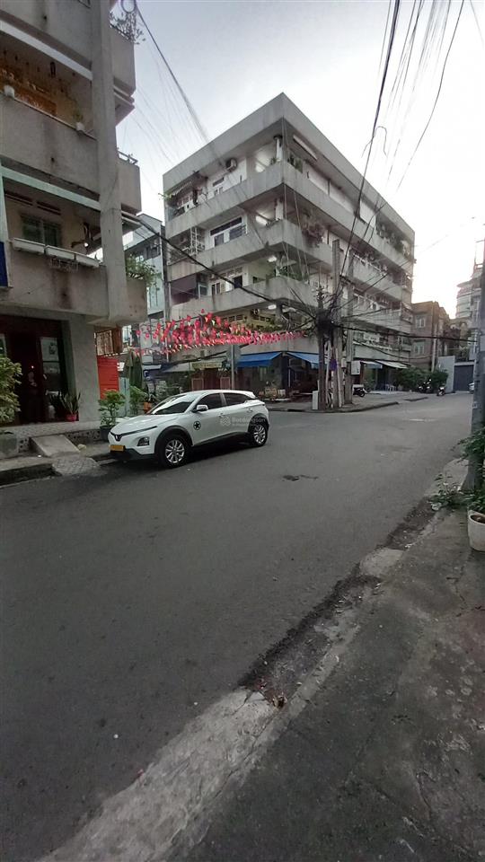 Bán nhà chung cư dt=40m2, sổ hồng chính chủ sang tên ngay, trung tâm quận 3 cũ