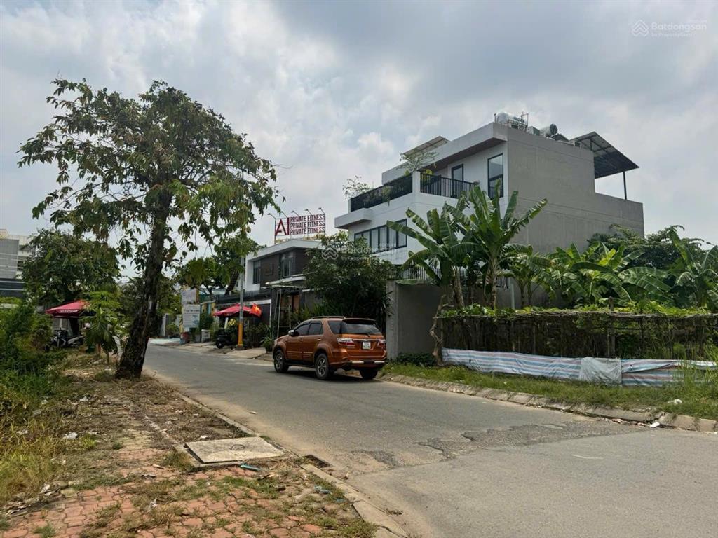 Chính chủ bán rẻ lô đất biệt thự nam long phước long b, quận 9 cũ, giá 80 triệu/m2.