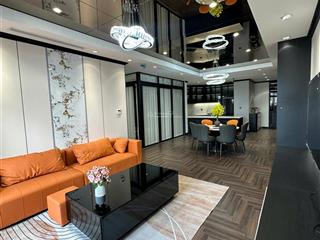 Bán căn hộ 3 ngủ diện tích 136m2 tầng trung hướng mát full nội thất mới như hình