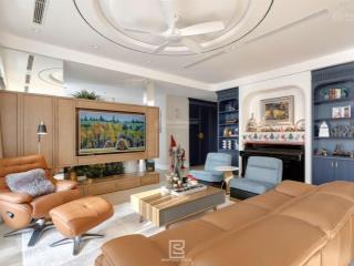 Bán gấp căn hộ đập thông diện tích 360m2 tại r3 royal city !