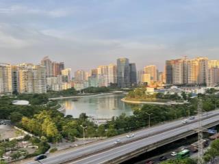 Bán căn góc 3 ngủ sáng view hồ tầng trung hướng mát giá hợp lý nhất tại thời điểm hiện tại !