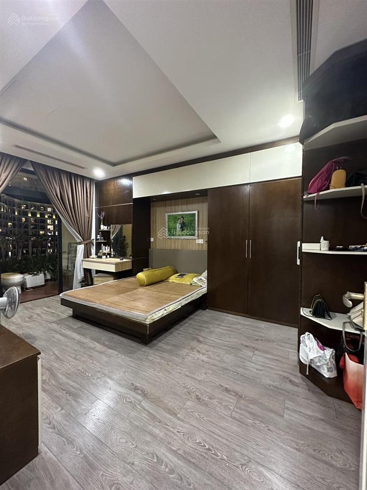 Bán gấp căn hộ 132m tầng trung hướng mát  giá chỉ 12,8 tỷ