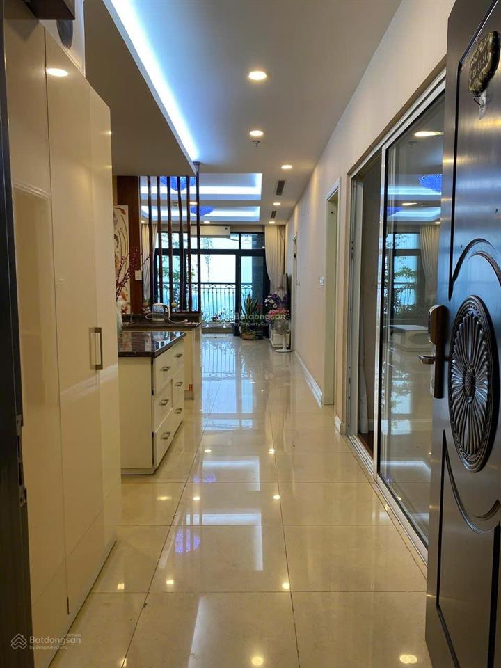 Bán gấp căn 105m full nội thất, view thành phố thoáng đẹp chỉ 9 tỷ!