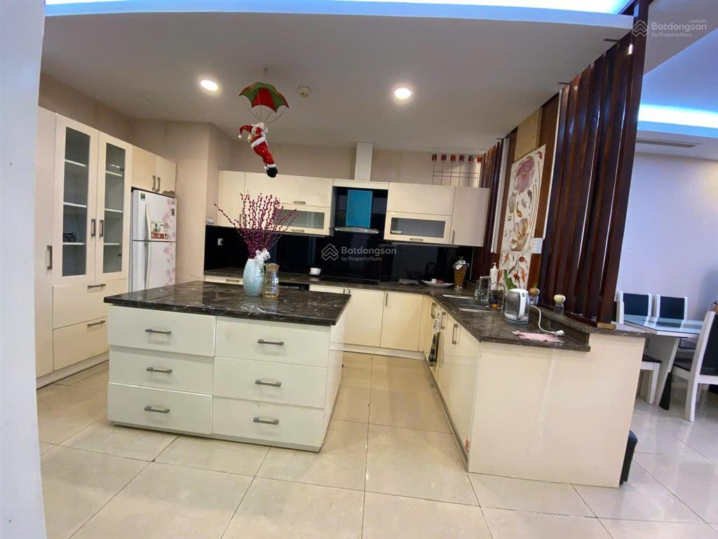 Bán gấp căn 105m full nội thất, view thành phố thoáng đẹp chỉ 9 tỷ!