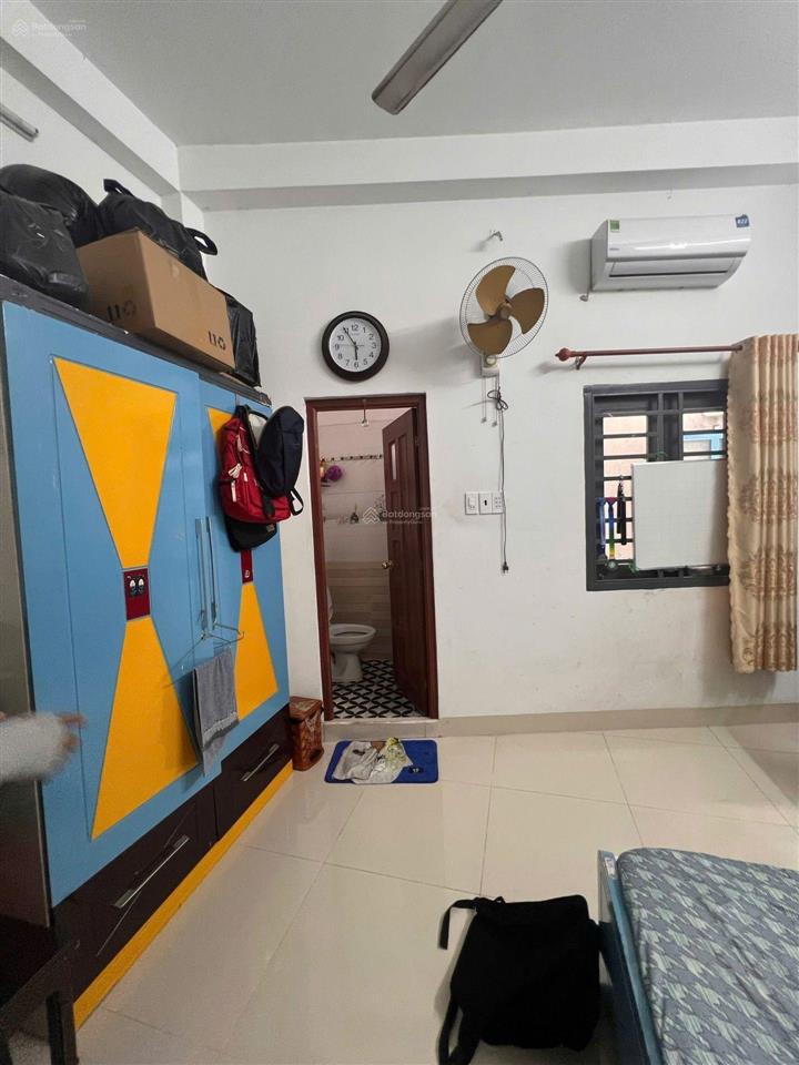 Nhà xã bà điểm, vị trí thuận tiện nhiều tiện ích, gần chợ, trường học, bến xe, v.v.