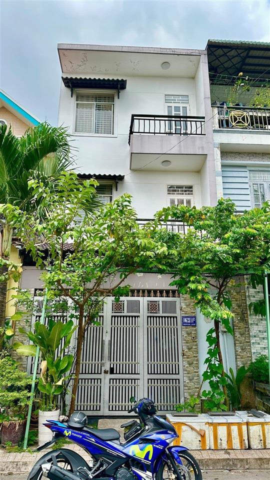 Nhà trong khu dân cư toàn nhà lầu ,nhà phố cao cấp,xã bà điểm