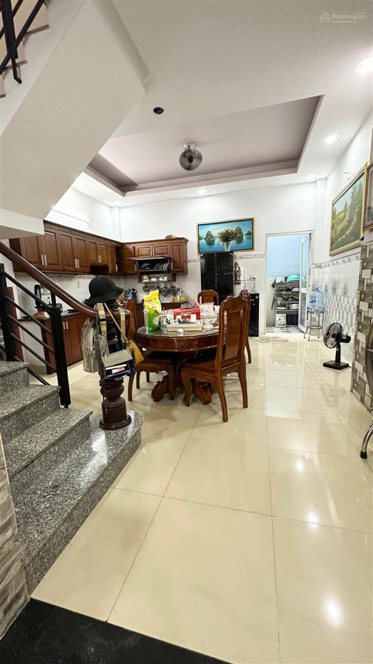 Nhà trong khu dân cư toàn nhà lầu ,nhà phố cao cấp,xã bà điểm