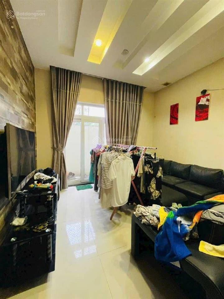 10,7 tỷ 200m² nhà 3 tầng. khu dân cư đại hải xã bà điểm đường 7m. xe hơi ngủ trong nhà