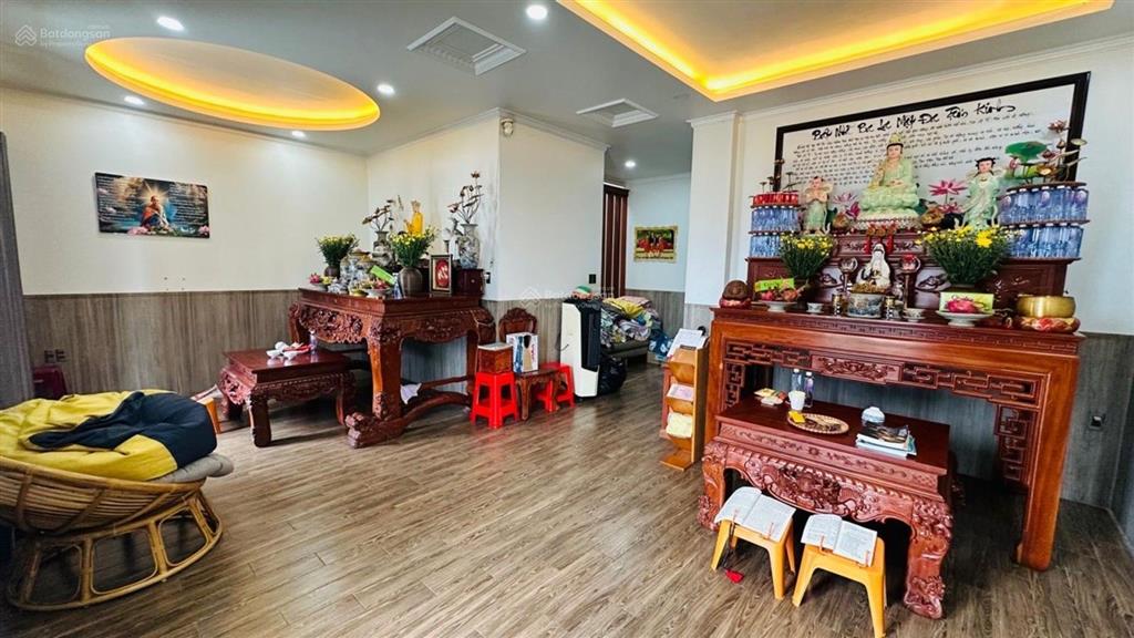13,8 tỷ biệt thự 240m² 3 tầng trung mỹ tây