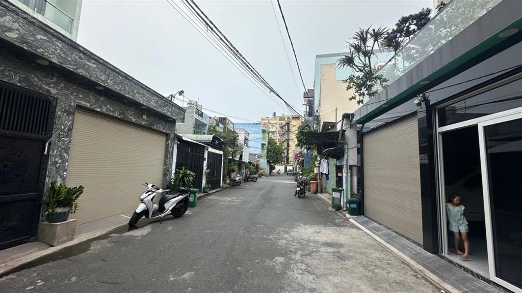 13,8 tỷ biệt thự 240m² 3 tầng trung mỹ tây