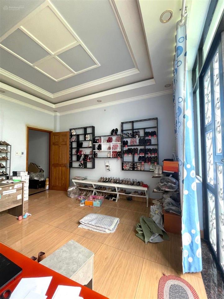 6,19 tỷ. 4 tầng, 4pn. 68m2 đông hưng thuận quận 12