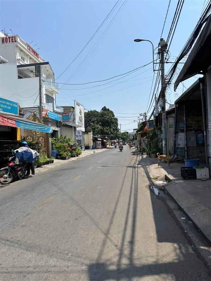 10 tỷ mặt tiền kinh doanh ngay chợ đầu mối hóc môn