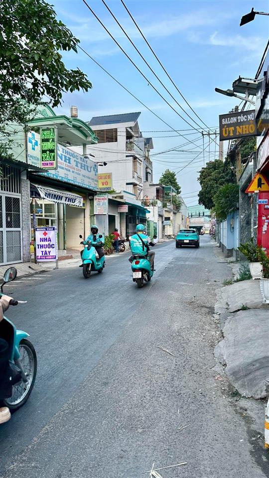 9 tỷ mặt tiền kinh doanh ngày đêm xã bà điểm