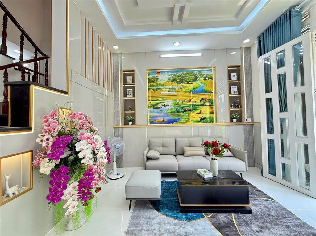 5.95 tỷ nhà phố liền kề khu dân cư dân trí cao quận 12