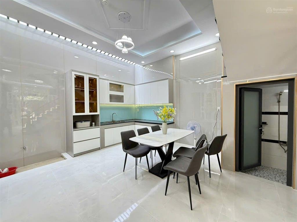 5.95 tỷ nhà phố liền kề khu dân cư dân trí cao quận 12