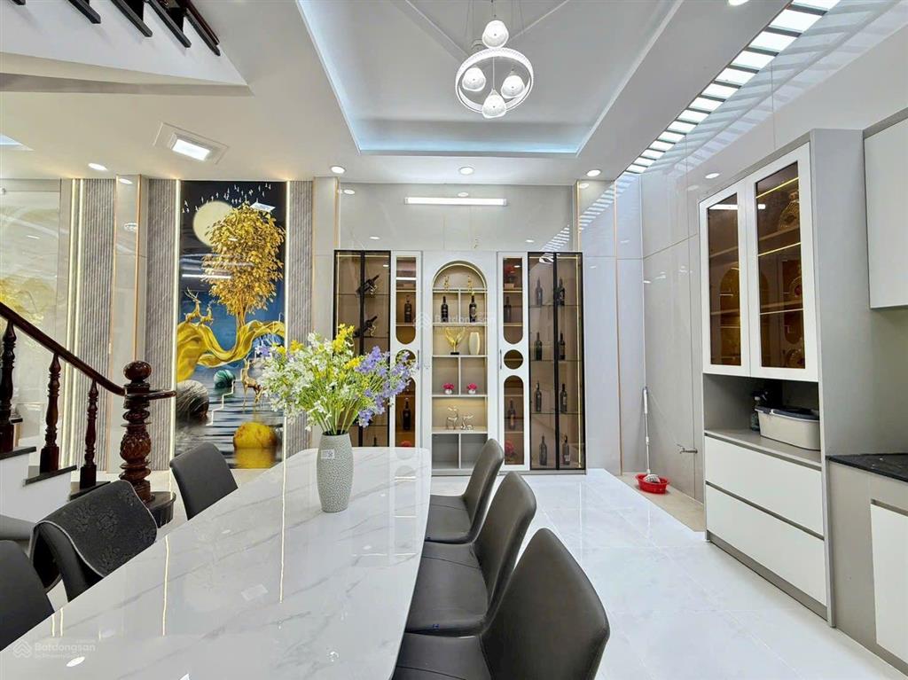 5.95 tỷ nhà phố liền kề khu dân cư dân trí cao quận 12