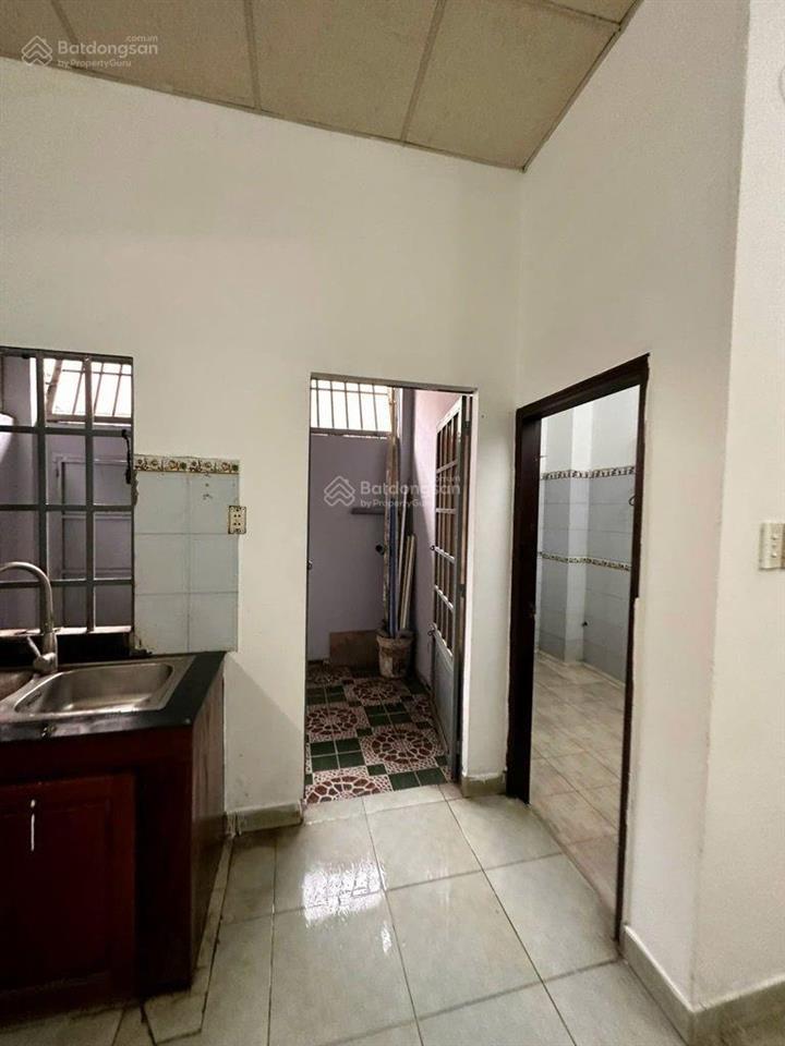 Giảm còn 3,89 tỷ, 90m2, 2 tầng, ngang 5m, sổ hồng riêng. dân cư hiện hữu, xã bà điểm