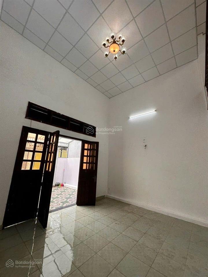 Giảm còn 3,89 tỷ, 90m2, 2 tầng, ngang 5m, sổ hồng riêng. dân cư hiện hữu, xã bà điểm