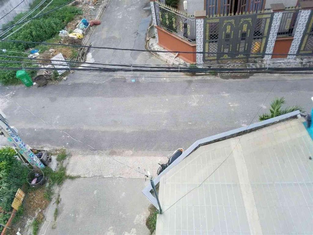6 tỷ nhà góc 2 mặt tiền 84m 3 tầng khu dân cư xã bà điểm dân trí cao.