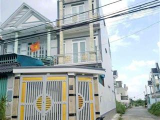 6 tỷ nhà góc 2 mặt tiền 84m 3 tầng khu dân cư xã bà điểm dân trí cao.