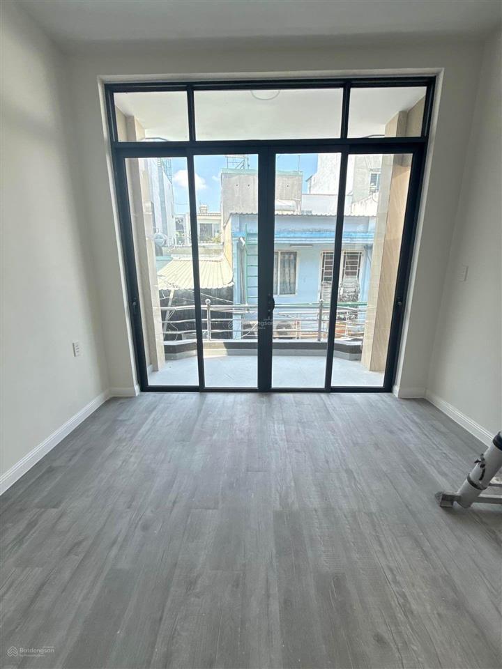 4,6 tỷ nhà 2 tầng, 4pn, 65m2, p. đông hưng thuận, sổ hồng riêng, sang tên nhanh
