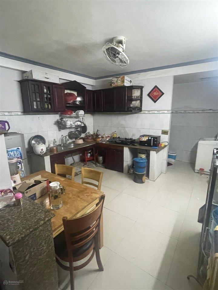 4.95 tỷ nhà 3 tầng .63m hẻm 5m thông p.tân chánh hiệp