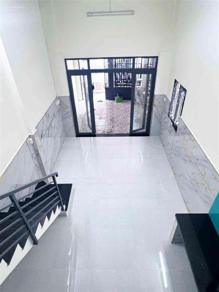 3.5 tỷ nhà 66.5m2, 2 tầng 3pn sổ hồng riêng xã bà điểm