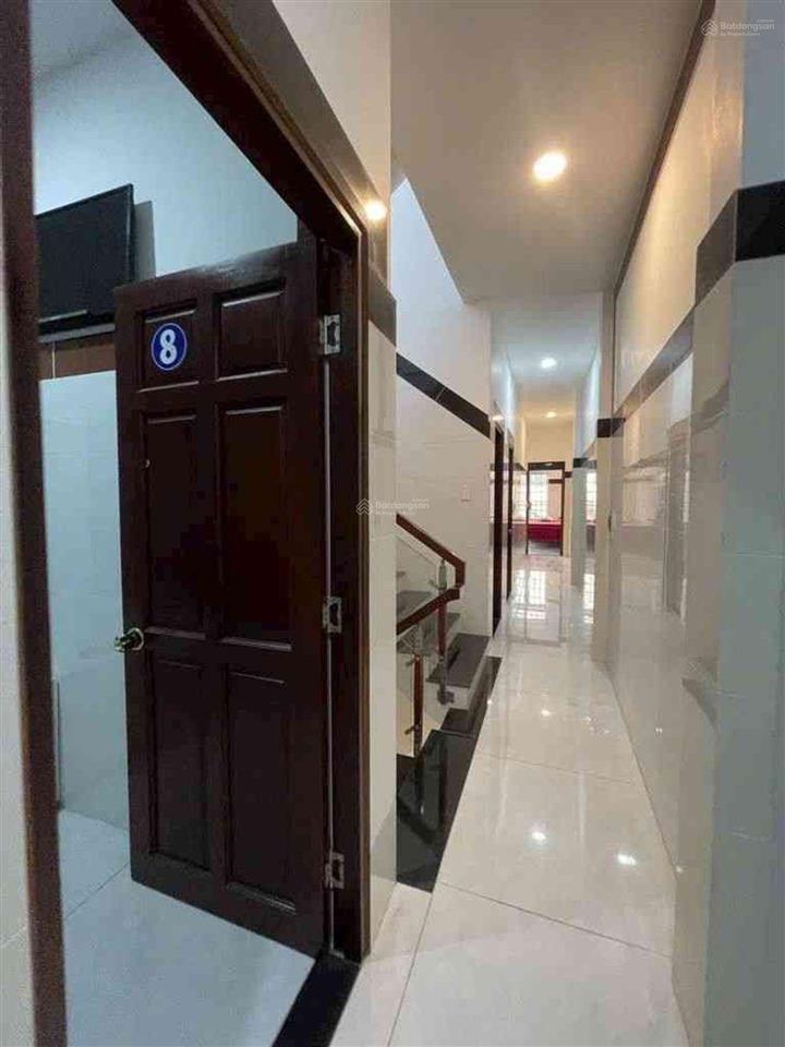 7.45 tỷ 106m2 kinh doanh 3 tầng, 11pn, 12wc