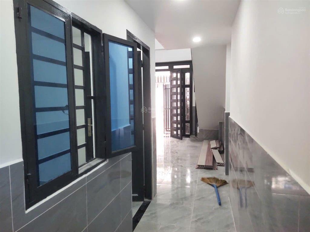 Hạ giá còn 3.55 tỷ nhà 2 tầng 80m. thới tam thôn. kế bên quận 12