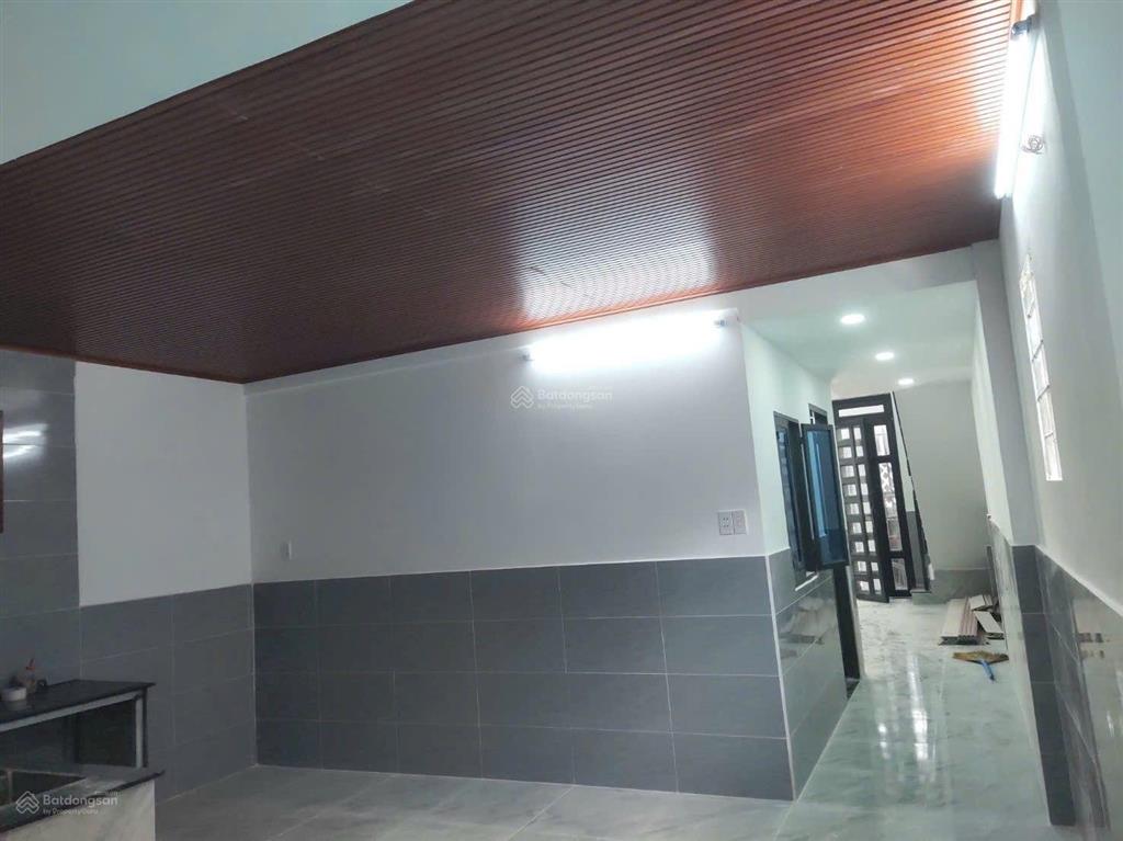 Hạ giá còn 3.55 tỷ nhà 2 tầng 80m. thới tam thôn. kế bên quận 12