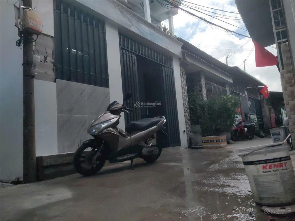 Hạ giá còn 3.55 tỷ nhà 2 tầng 80m. thới tam thôn. kế bên quận 12