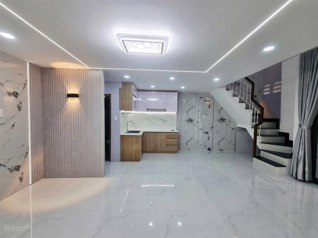3,25 tỷ nhà mới có sổ hồng riêng ngay trung mỹ tây quận 12