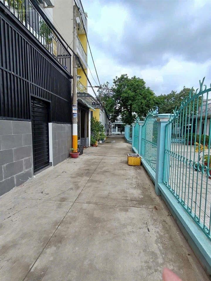 4,95 tỷ dt 4,616m² 2 tầng nhà quận 12, đường tth 21 hẻm xe hơi.